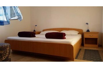 Pension de famille Zaostrog 4